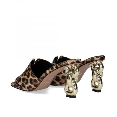 dolly 843 leopard 4